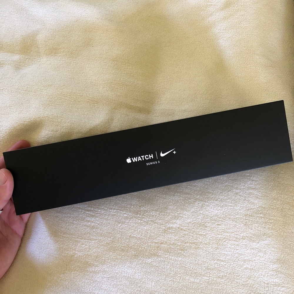 Nike + Apple Watch series 3